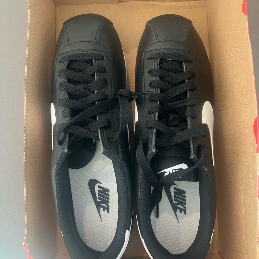 Nike Cortez Sz 10 Women 80.00